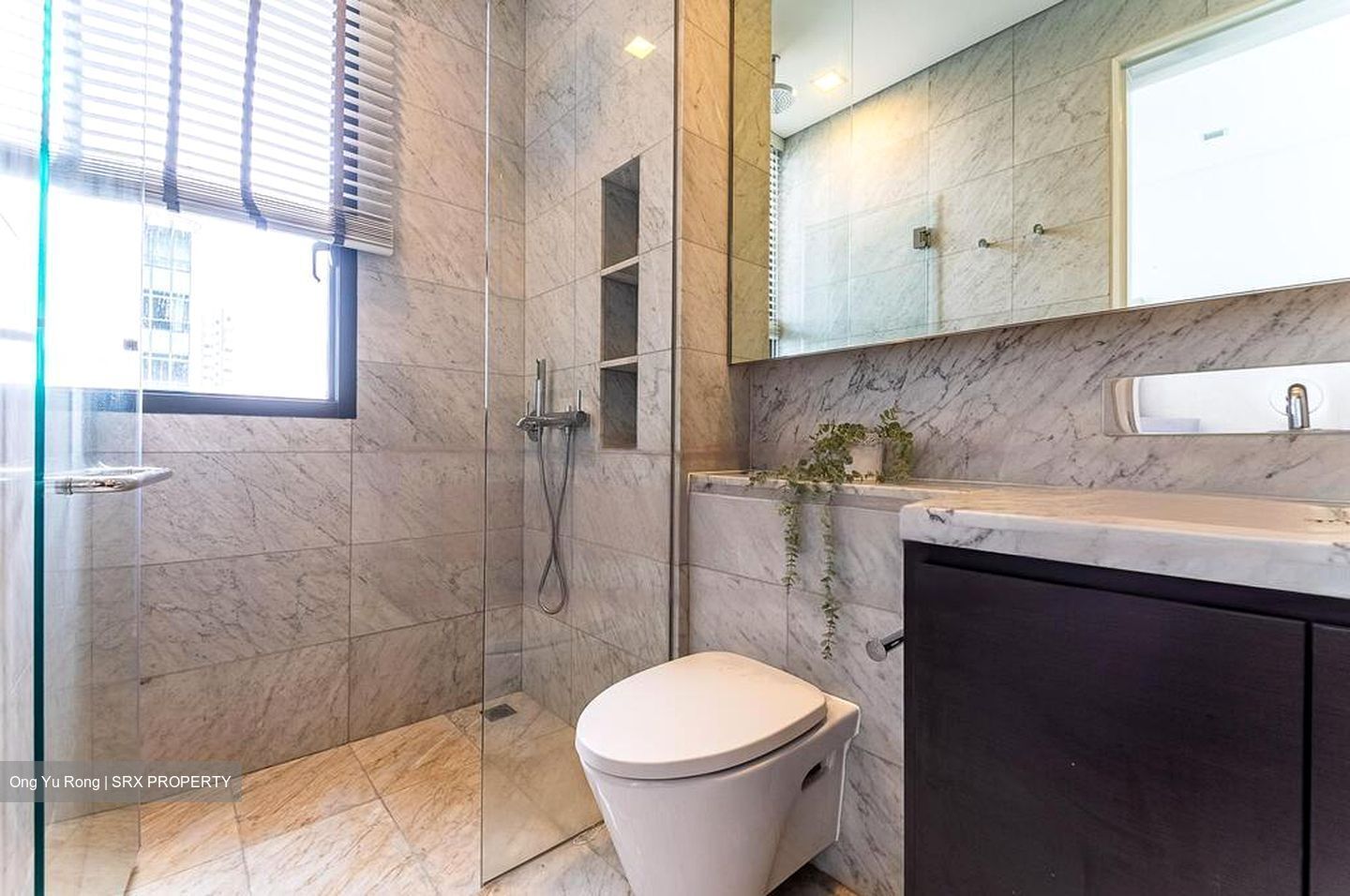 Sui Generis (D10), Condominium #484218611